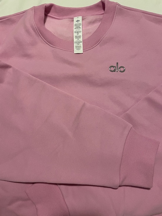 ALO Yoga Sweaters - ALO Yoga Women's Crewneck Sweatshirt - Pink